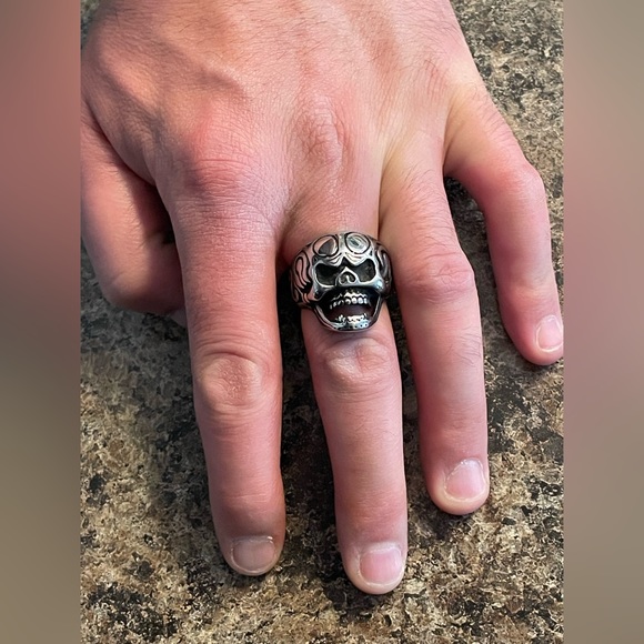 LARGE SILVER/CHROME STAINLESS STEEL TRIBAL SKULL FACE RING MENS SIZE 11 NICE 💀 - Picture 7 of 16